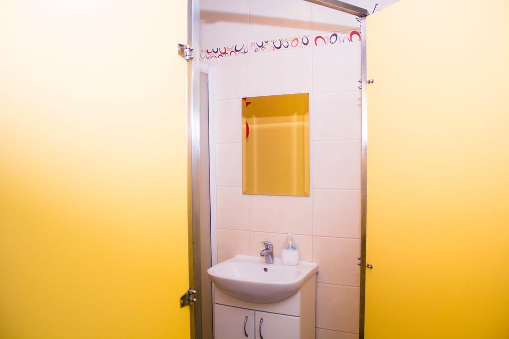 Hostel Jasmin Belgrado Buitenkant foto