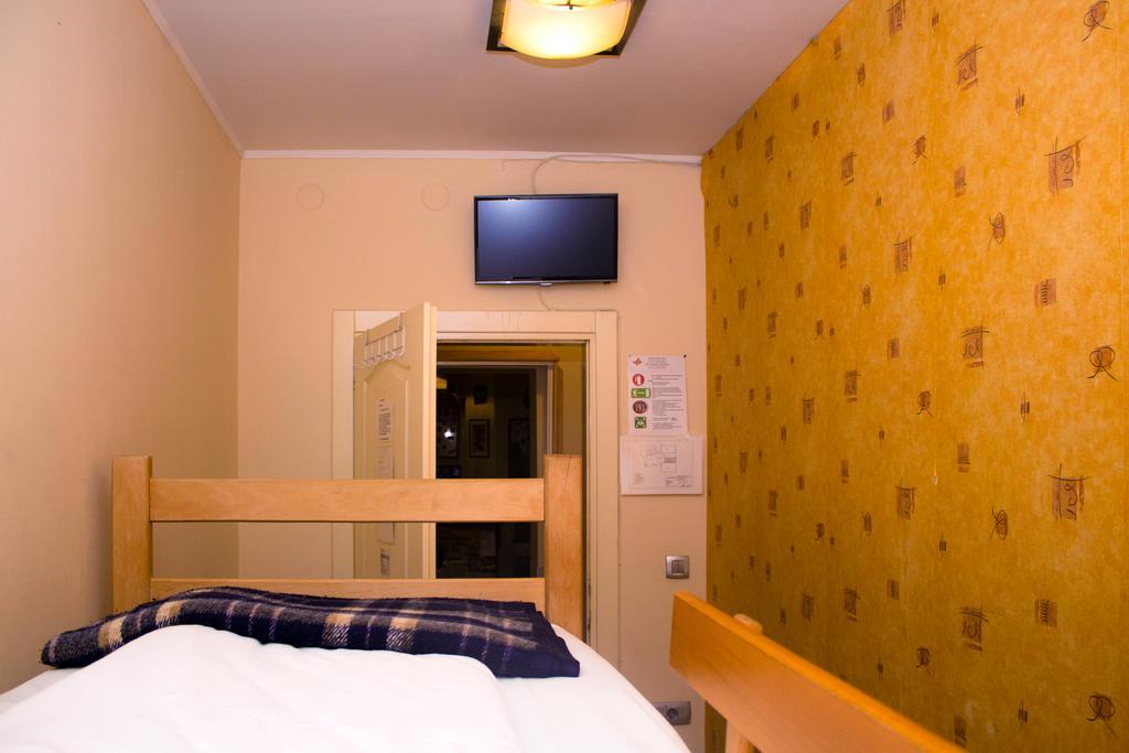 Hostel Jasmin Belgrado Buitenkant foto