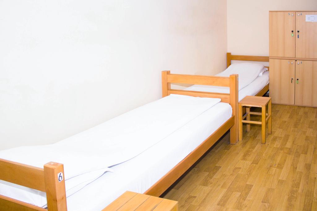 Hostel Jasmin Belgrado Buitenkant foto