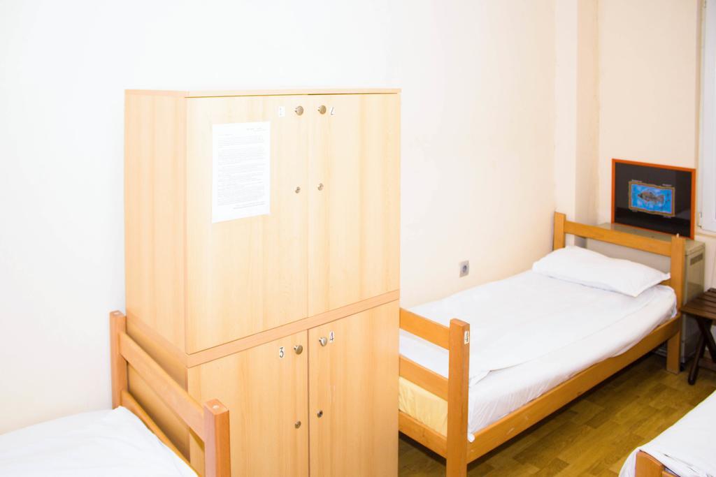 Hostel Jasmin Belgrado Buitenkant foto