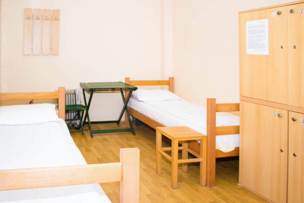 Hostel Jasmin Belgrado Buitenkant foto